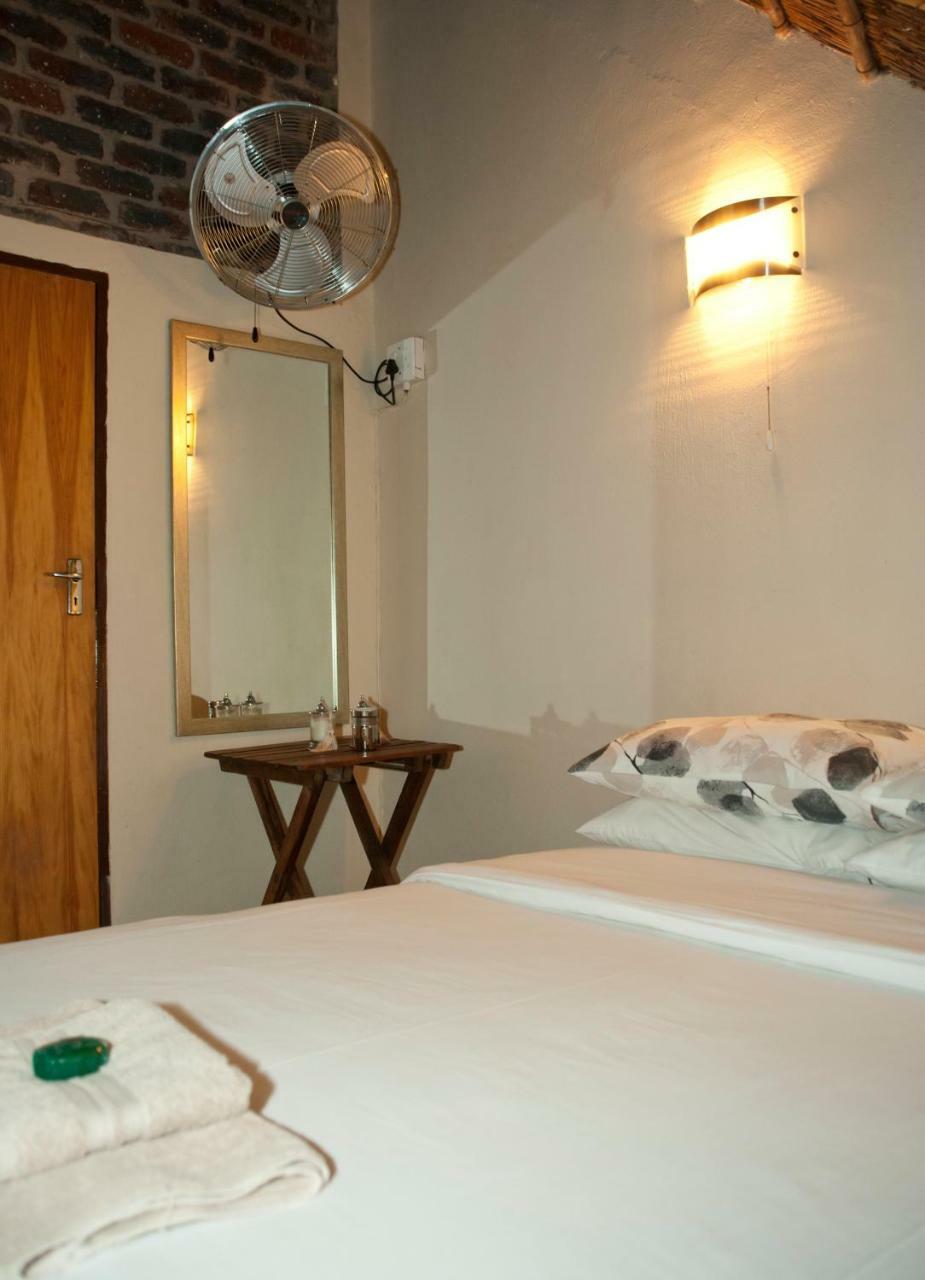 De Bruine Huis Marloth Park Exteriör bild